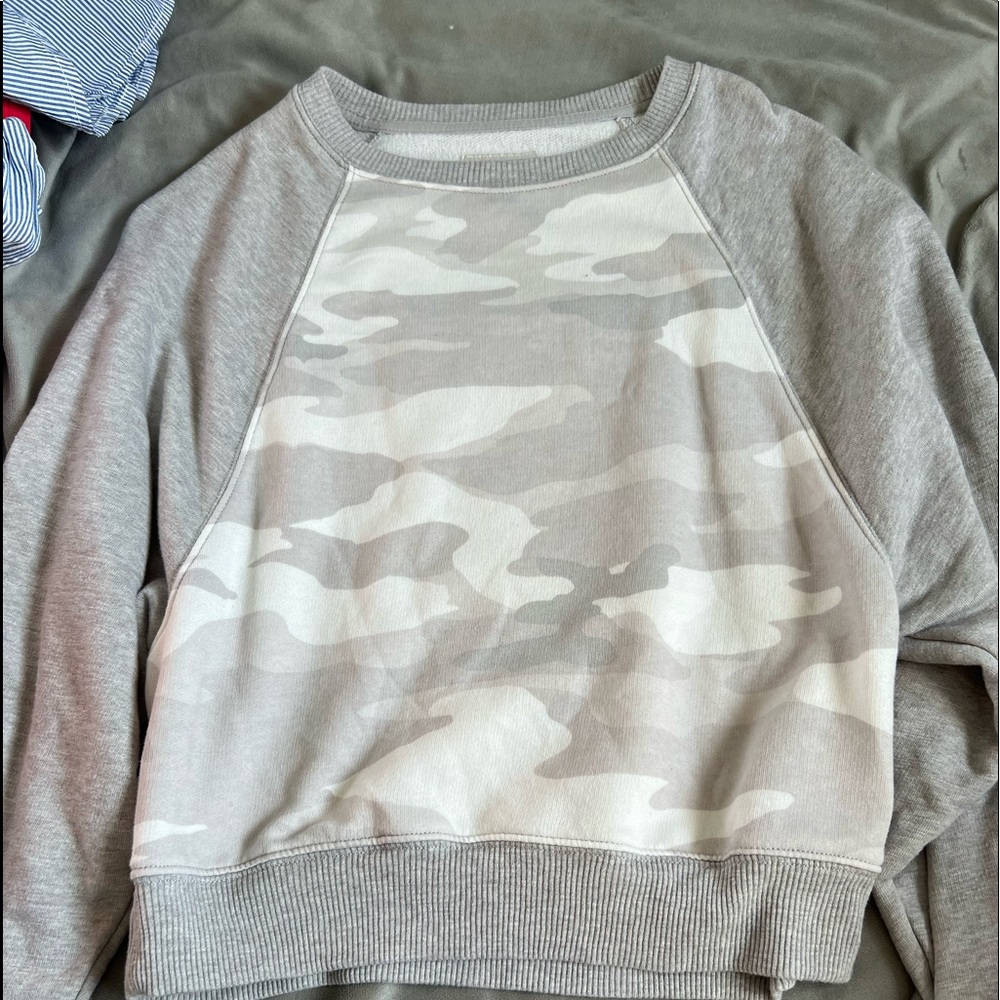 American eagle crop top